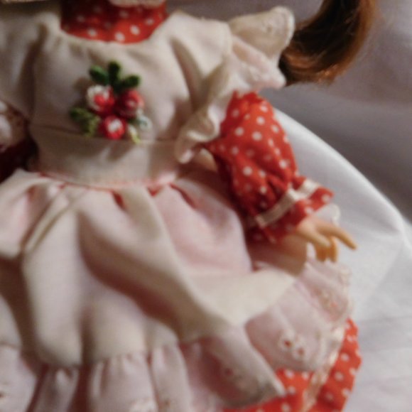 Vintage Effanbee Li'l Innocents Mary Sue Doll and Ceramic Doll Rocking Chair - Picture 9 of 13